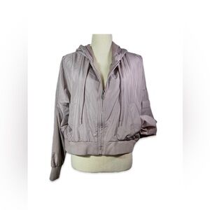 Hollister NWT Crop Windbreaker Jacket Women’s Size Large Light Purple